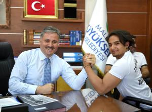 ENGELLİ SPORCULARDAN BAŞKAN ÇAKIR’A ZİYARET